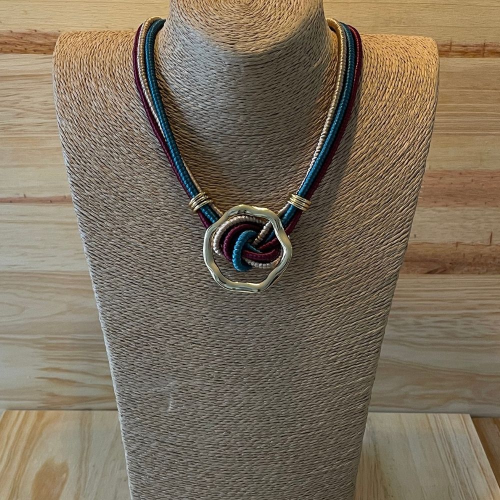 Collar Mboi