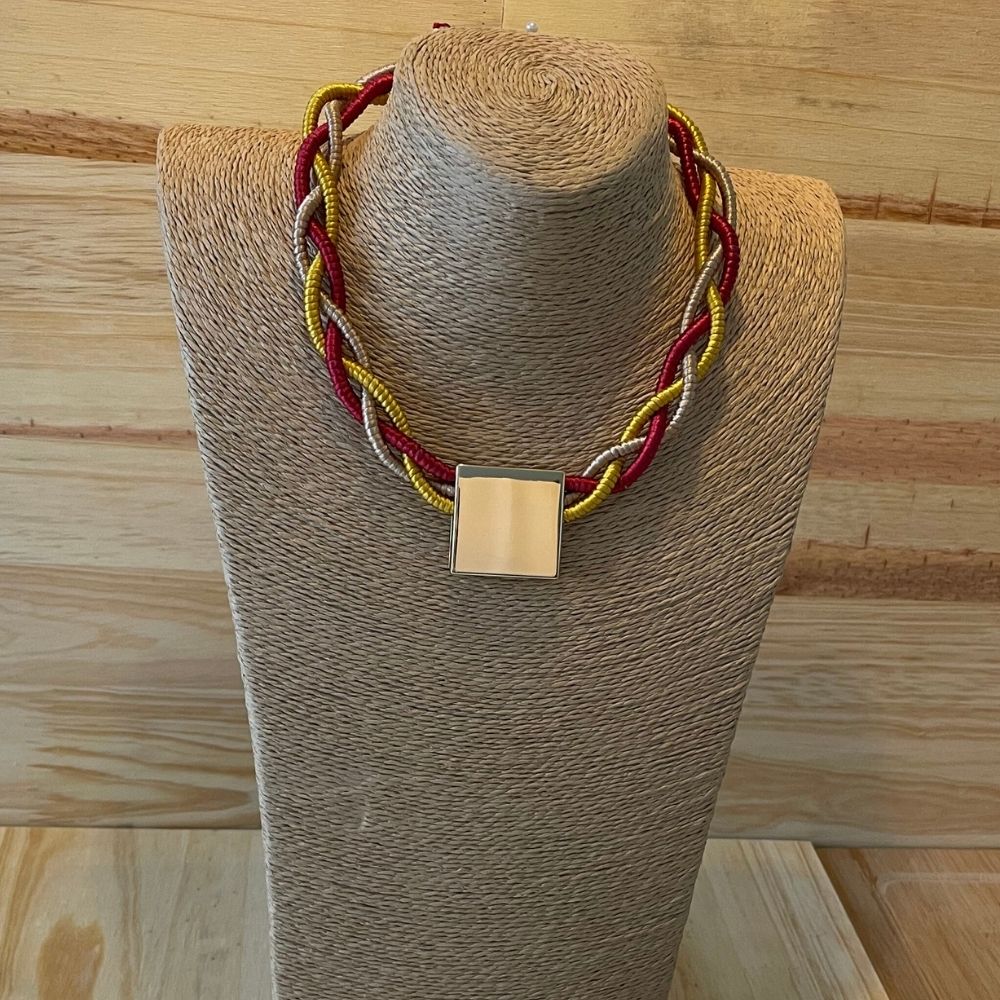 Collar Vera