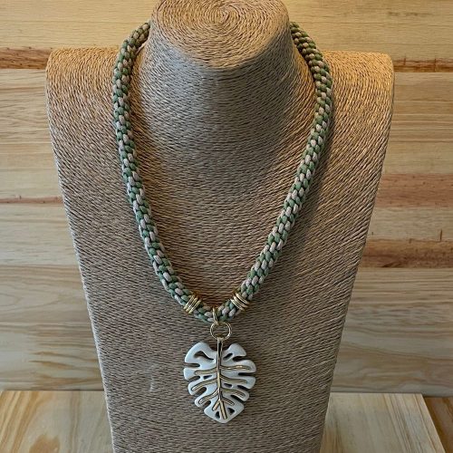 Collar Pindo
