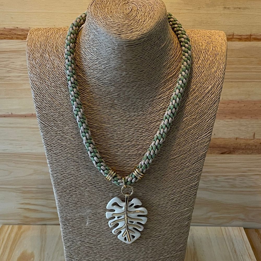 Collar Pindo