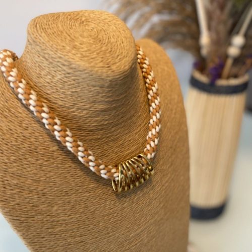 Collar Mombay